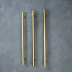 Radiant Vertical Single Heated Towel Bar (12v) - Brushed Gold 19 Radiant Vertical Single Heated Towel Bar (12v) - Brushed Gold -HERA BATHWARE radiant vertical single heated towel bar 12v brushed goldbrushed goldone vertical heated rail with hookheated towel railradiant 752430