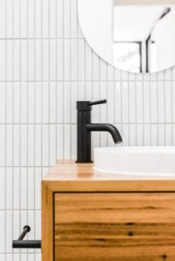 Round Toilet Roll Holder -HERA BATHWARE round toilet roll holderchromebathroom accessoriesmeir 436401